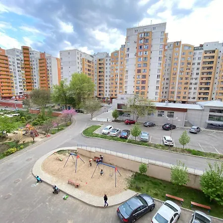 Rentnow Family Large Apartament Near Airport Chisinau Exterior photo