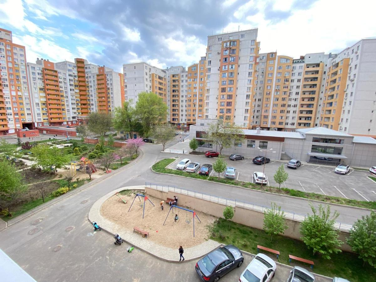 Apartment Rentnow Family Large Near Airport Chisinau